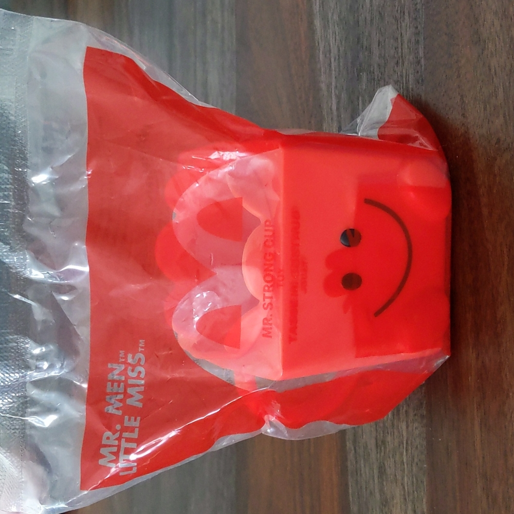 Mr. Men McDonald's toy cup - Mr Strong